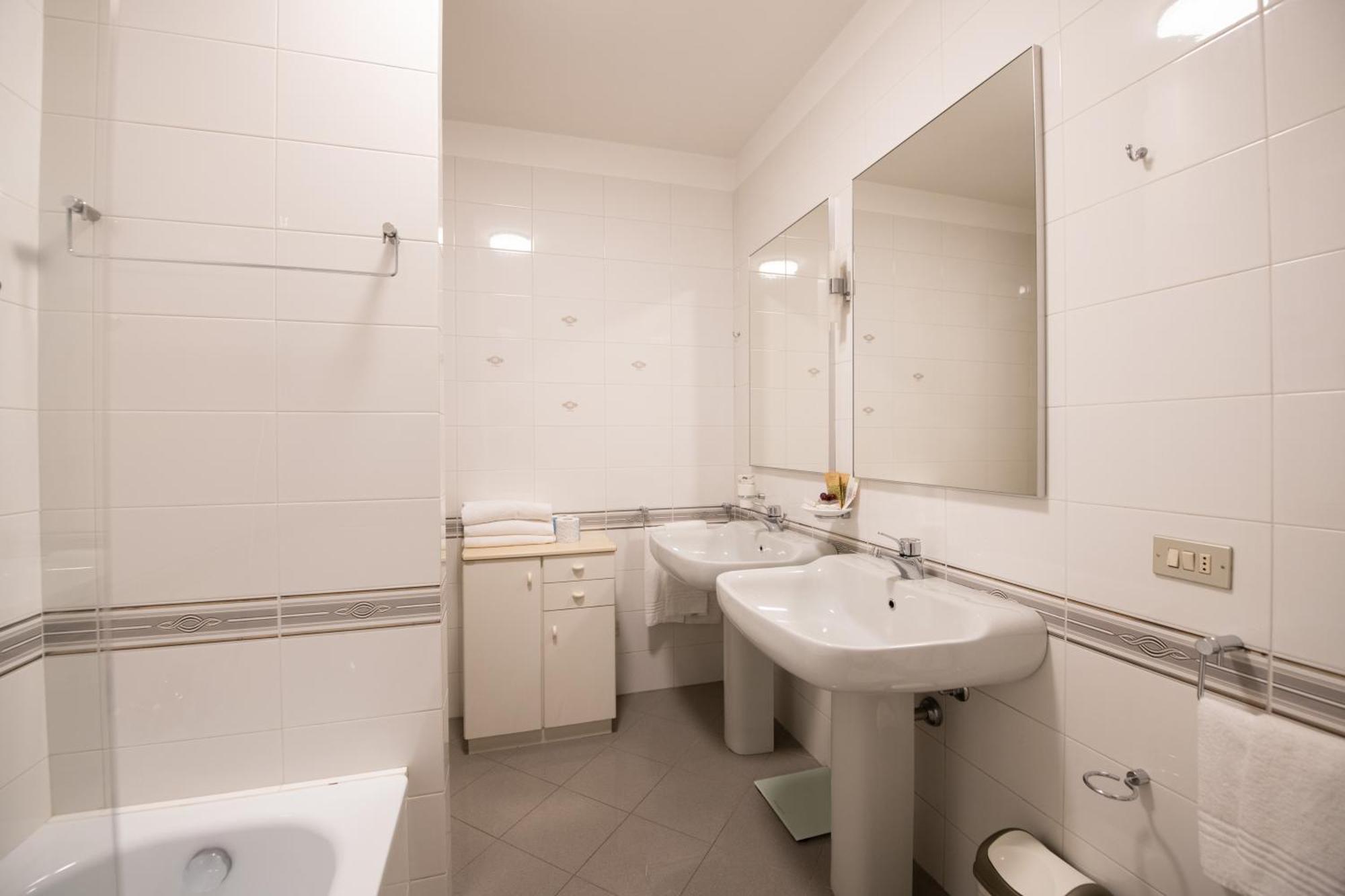 Apartment Alessi *