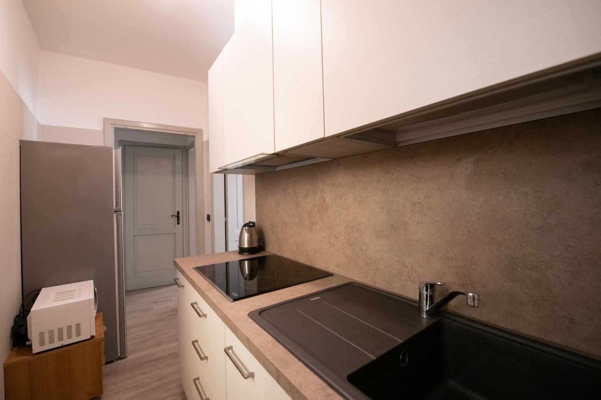 Alessi Apartment *